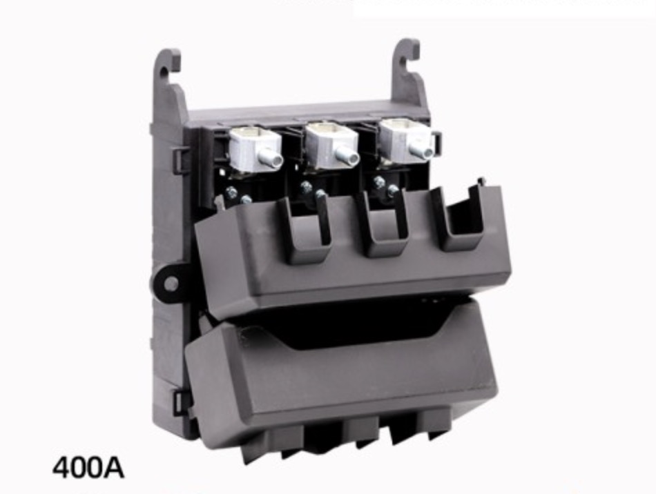 Outdoor pole mounted load break switch