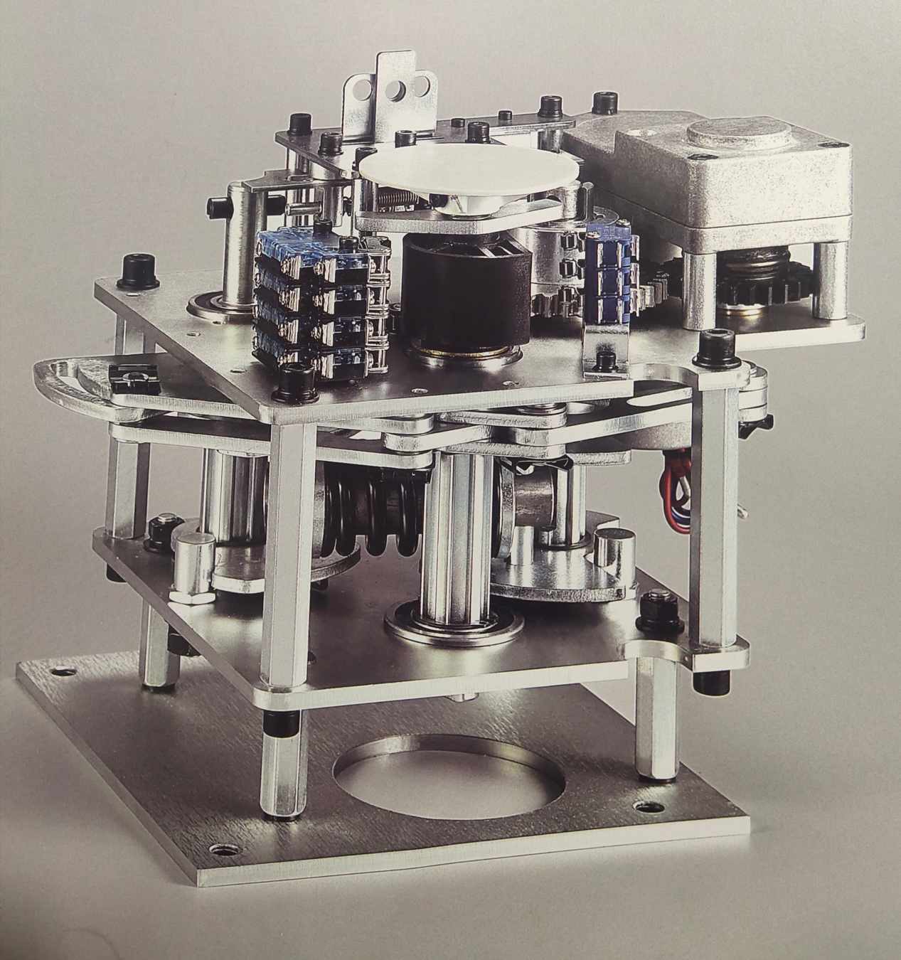 SF6 Circuit Breaker C Cabinet Spring Operating Mechanism