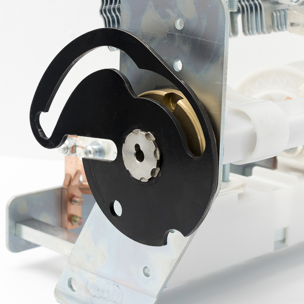 Circuit Breaker Disconnector Cabinet Switch For Sf6 Gas Insulated Switchgear