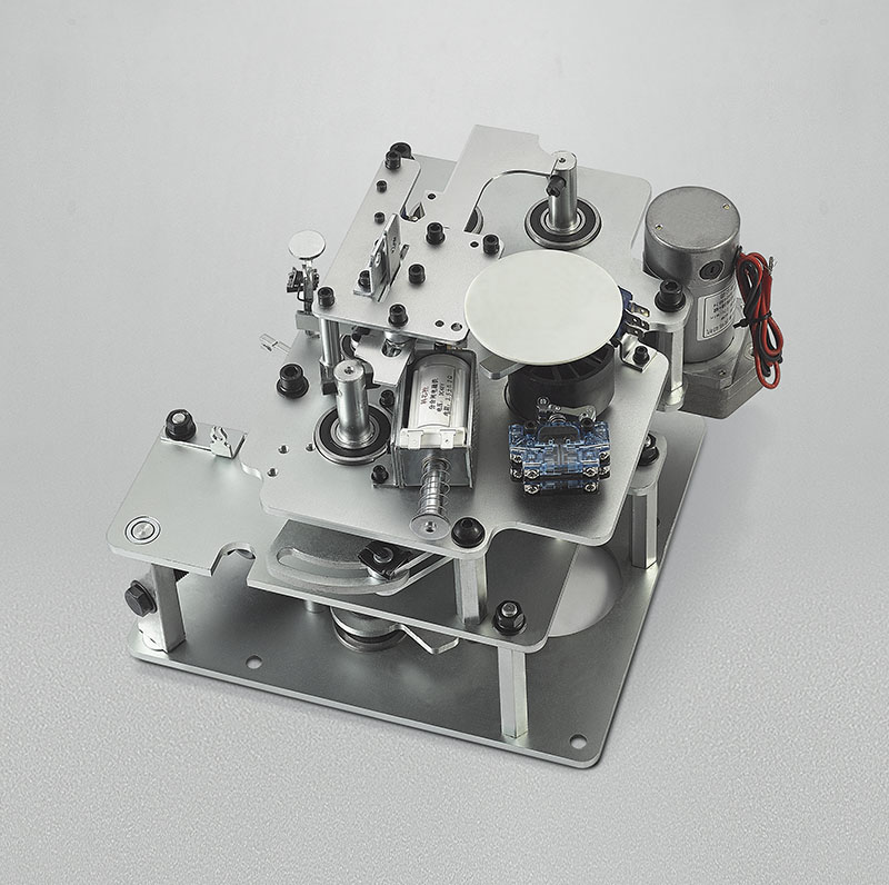 How Does The Power Fittings Use A Voltmeter To Test The Pull-in And Release Voltages Of The Ac Contactor?