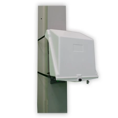 What Does It Mean To Draw Power From Capacitors In A Primary And Secondary Integrated Pole-mounted Circuit Breaker?