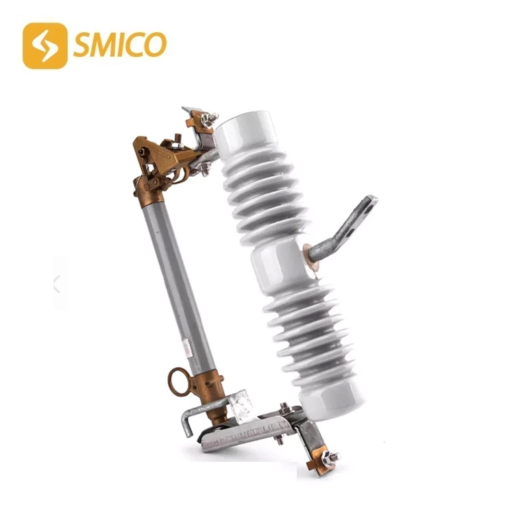 The fully insulated design of the drop-out fuse improves the insulation level of the distribution network