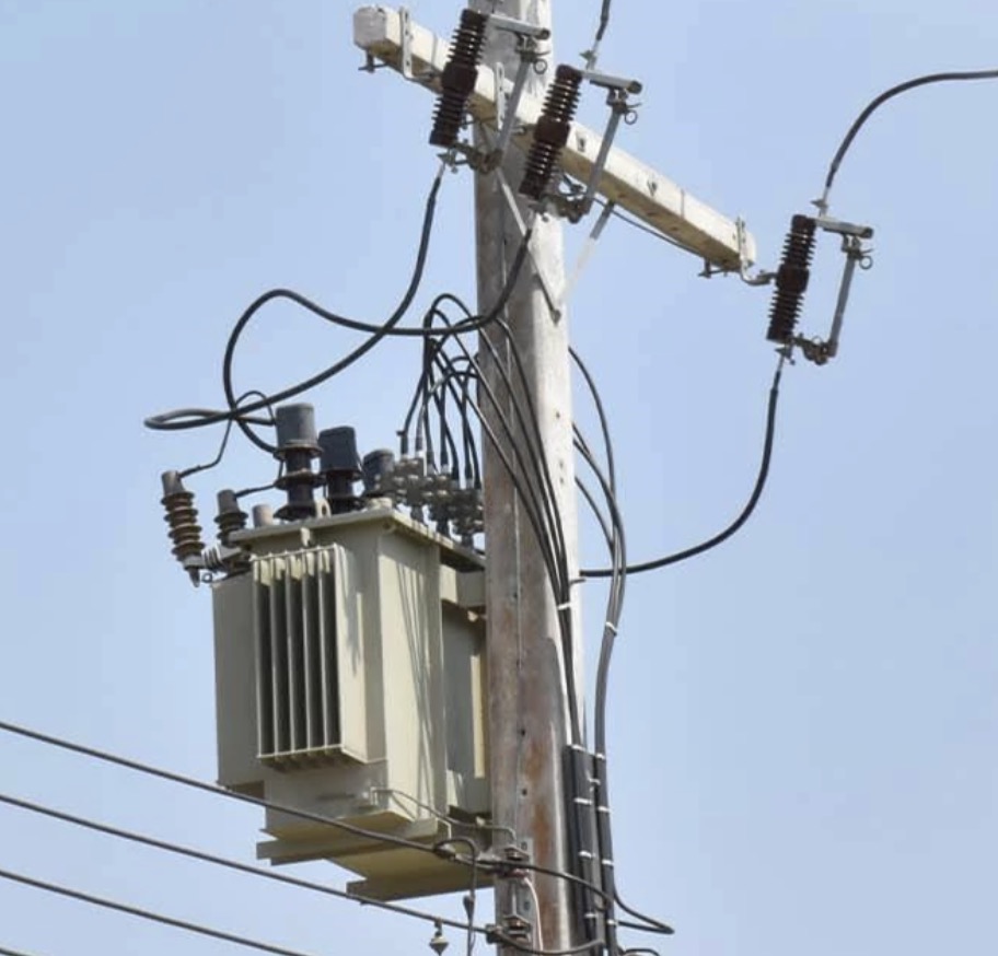 The Application and Advantages of Low-Voltage Overhead Hardware